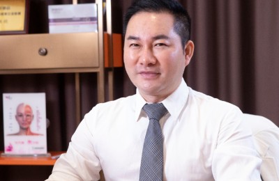 整形大师李军院长—-一个有温度具有美感的医美医生